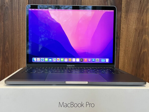 Acheter PC reconditionnés Atelier informatique Nantes Quartier Talensac Macbook Pro d'occasion à vendre