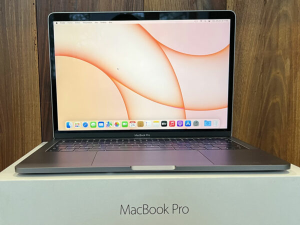 Acheter PC reconditionnés Atelier informatique Nantes Quartier Talensac Macbook Pro d'occasion à vendre